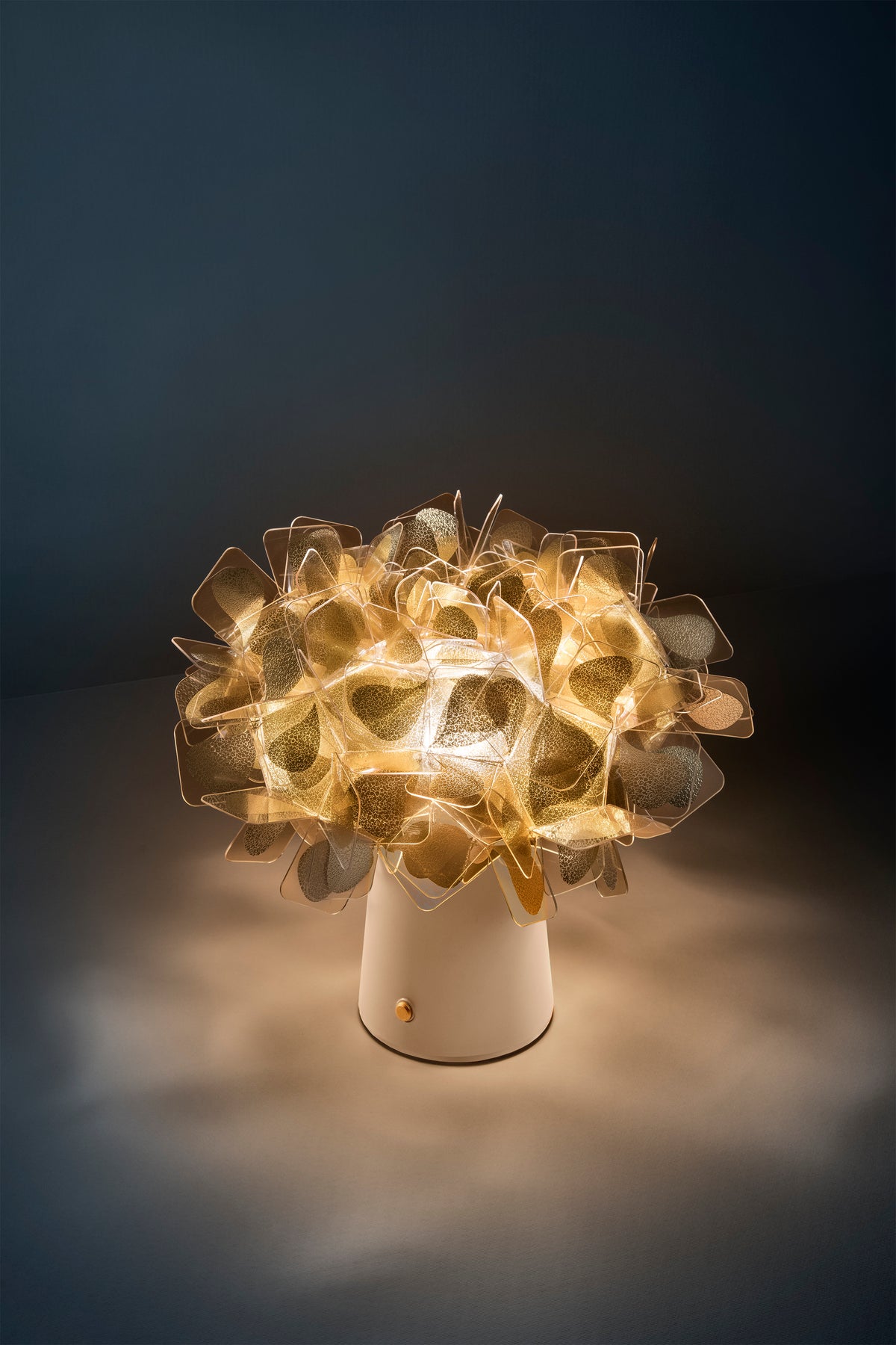 Clizia Mama Non Mama Portable Table Lamp