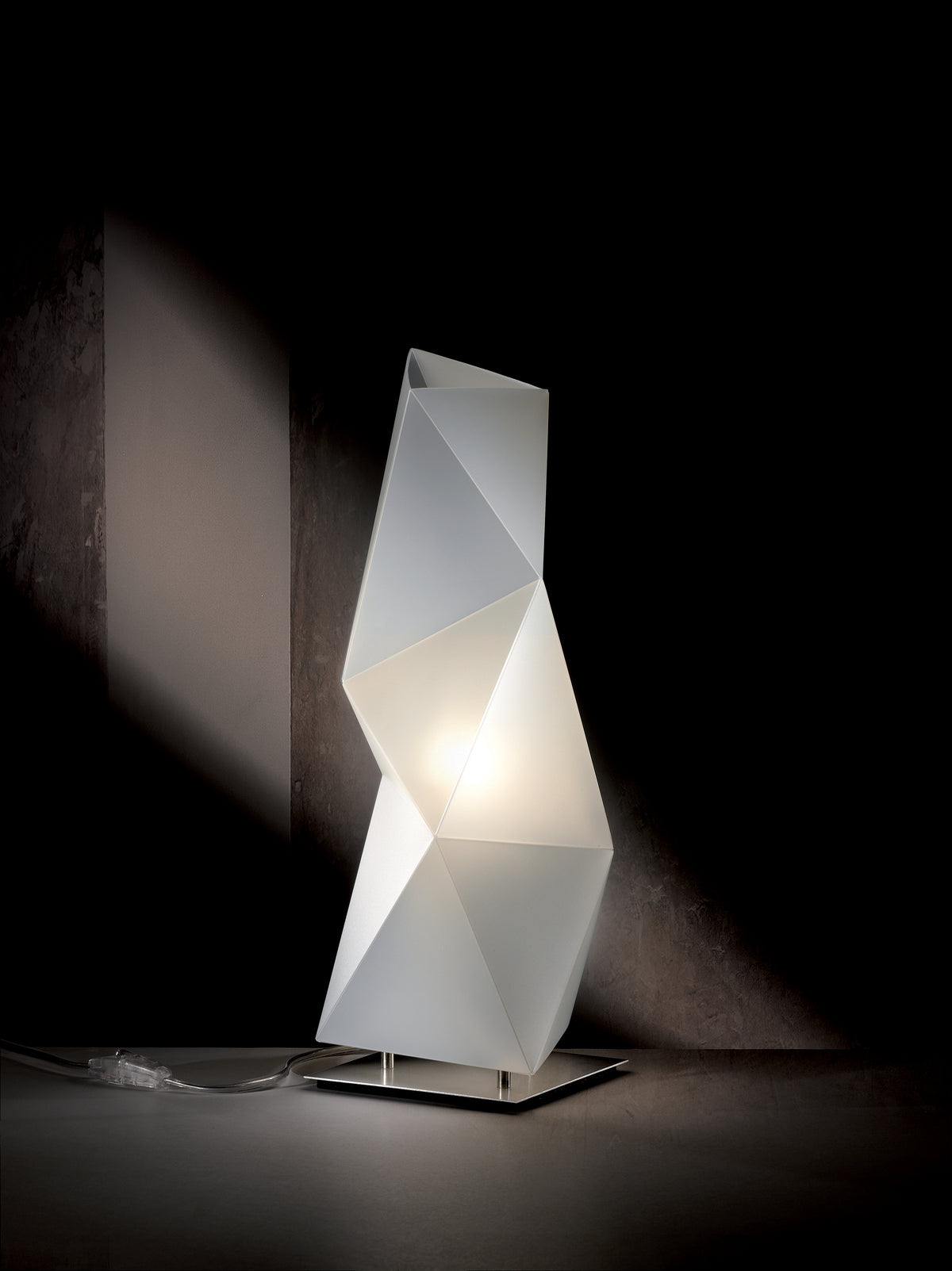 Diamond Table Lamp