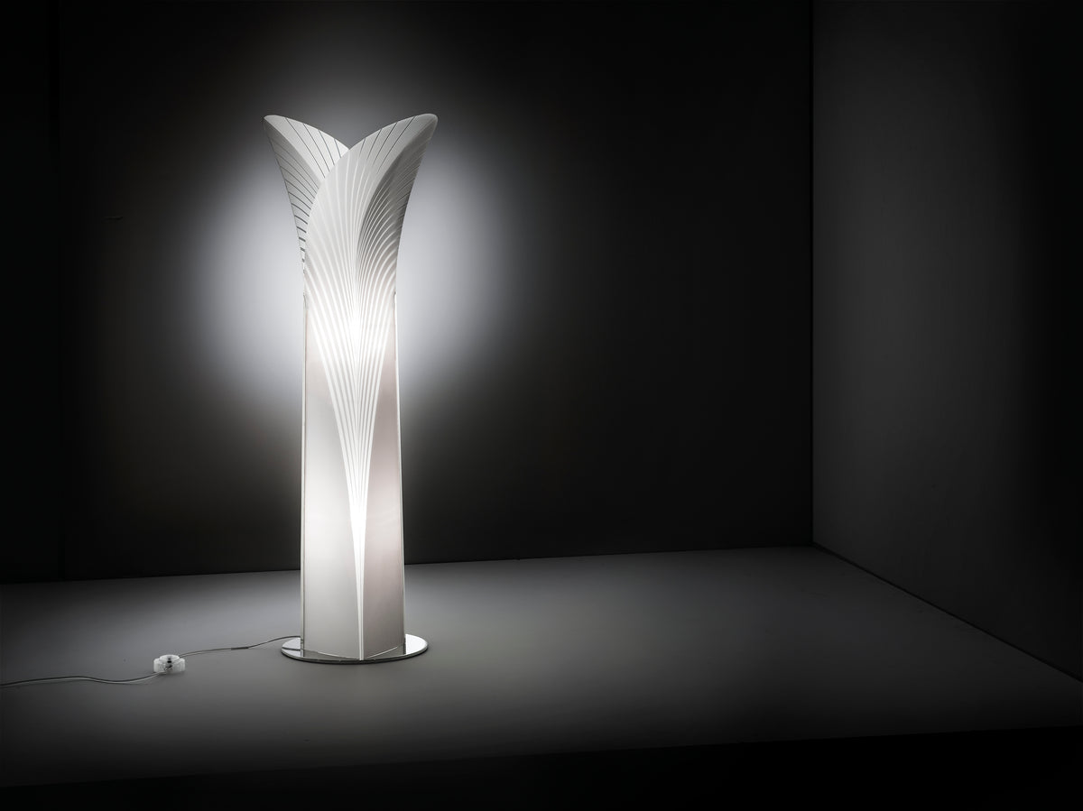 Las Palmas Floor Lamp