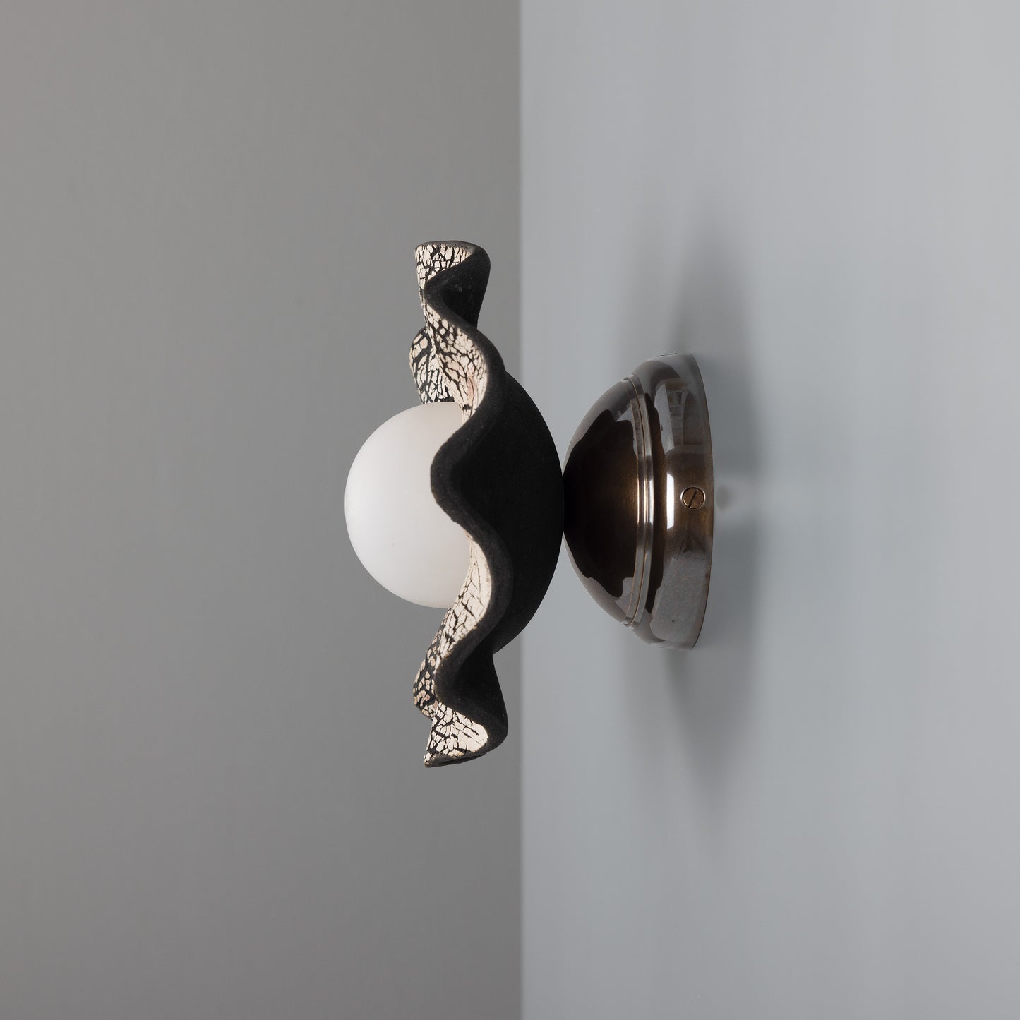 Rivale Wall Light with Wavy Ceramic Shade