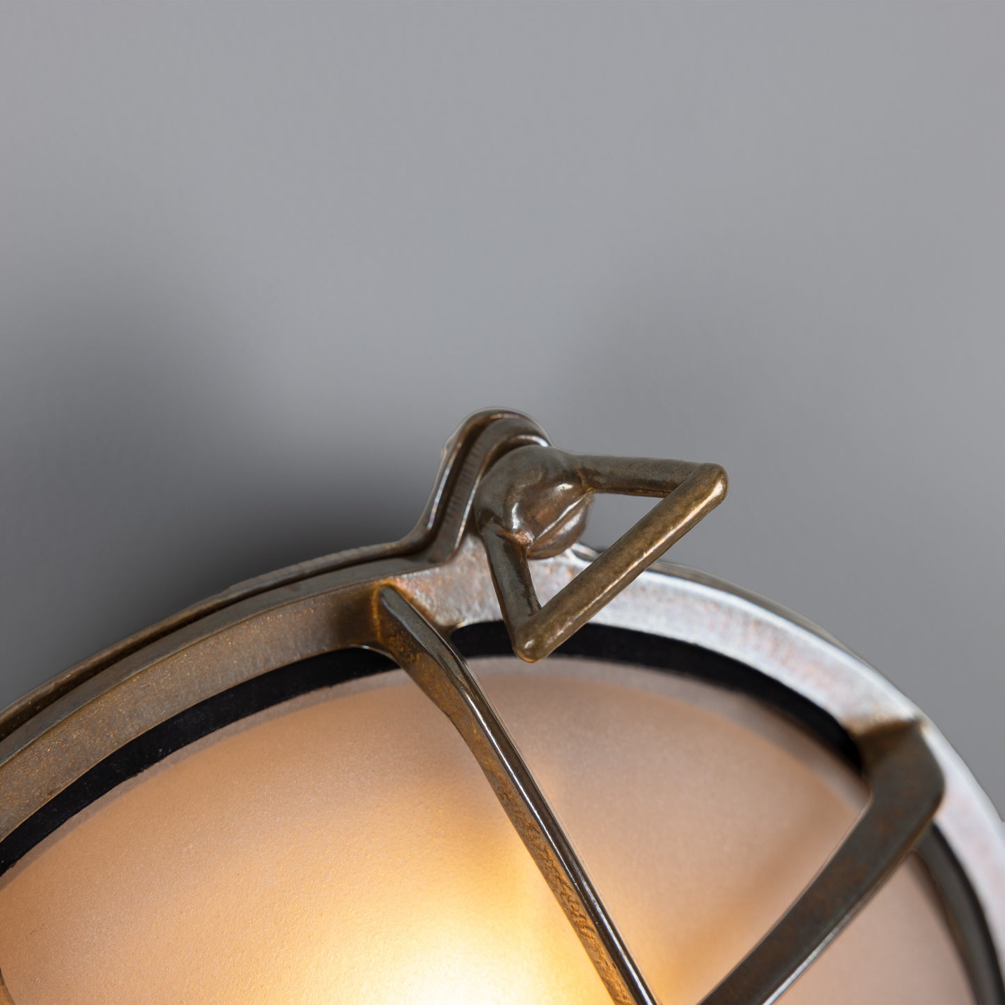 Evander Marine Round Bulkhead Wall Light 