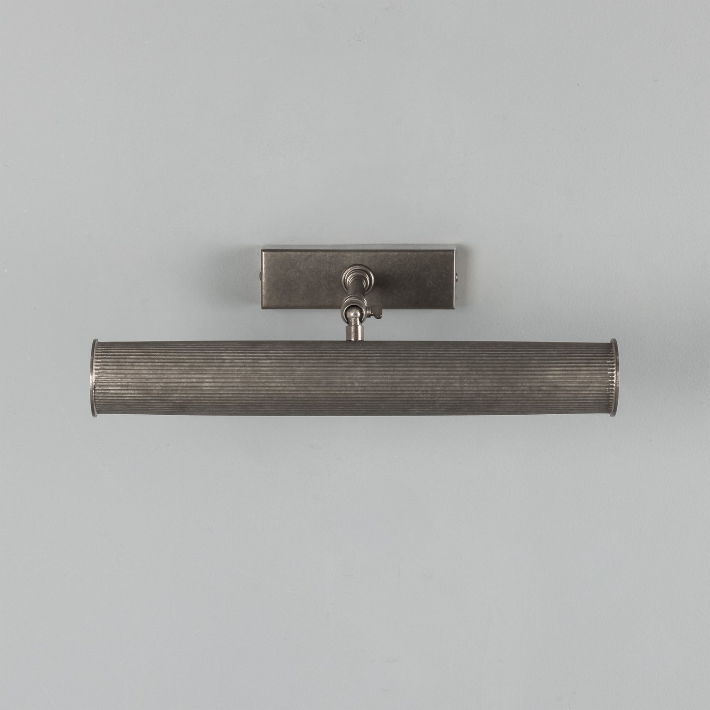 Cambridge Adjustable Reeded Brass Picture Light IP20