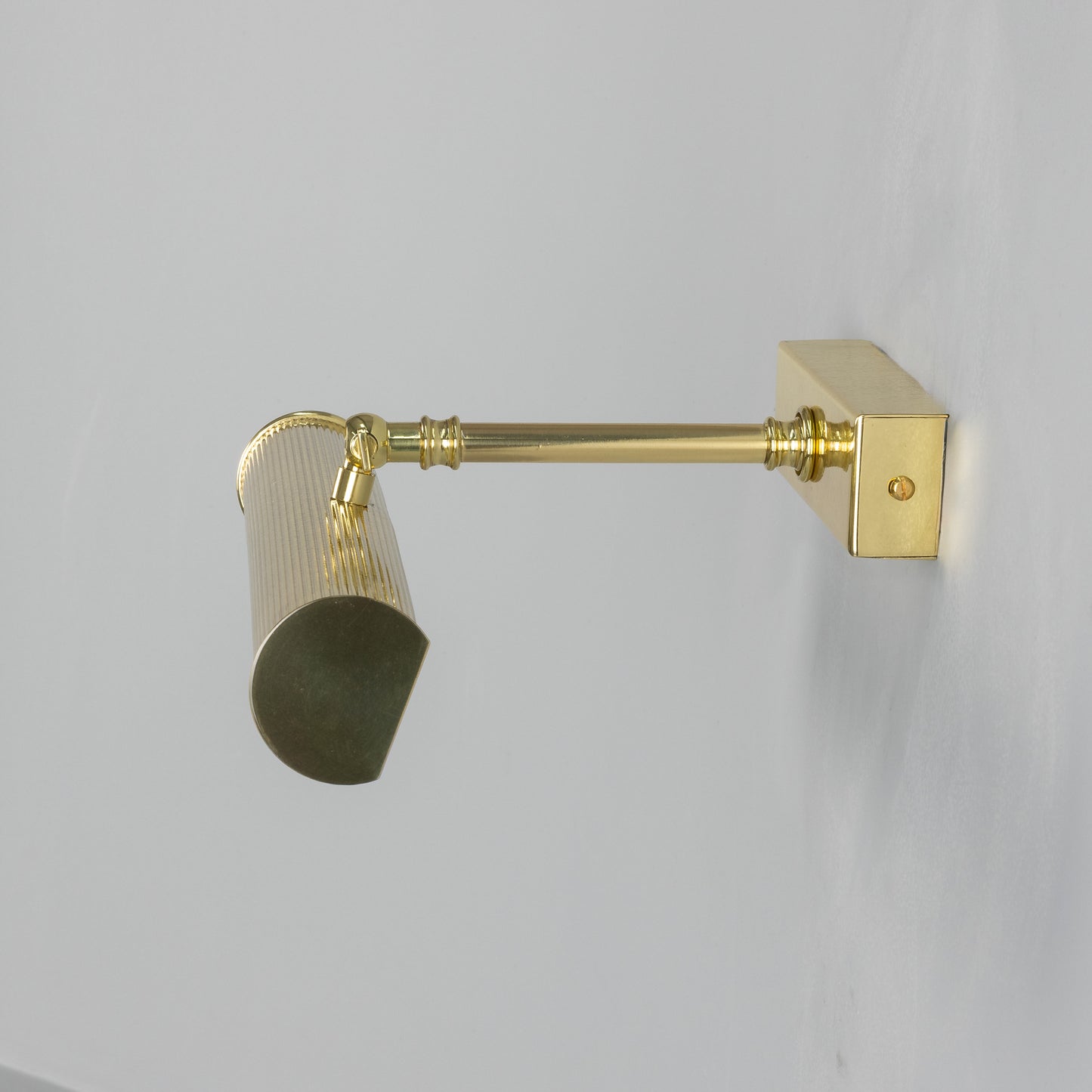 Cambridge Adjustable Reeded Brass Picture Light IP20