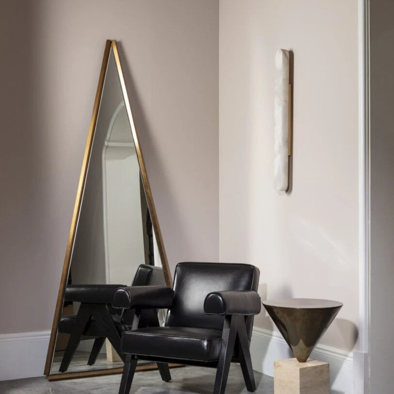 Rica Linear Alabaster Wall Light
