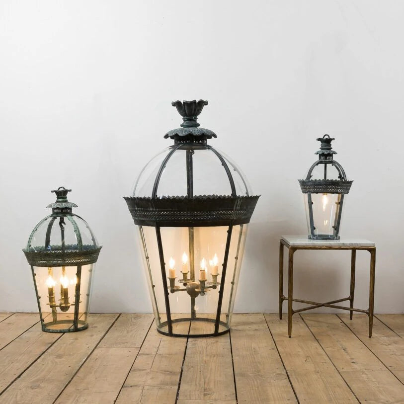 Byron Traditional Lantern