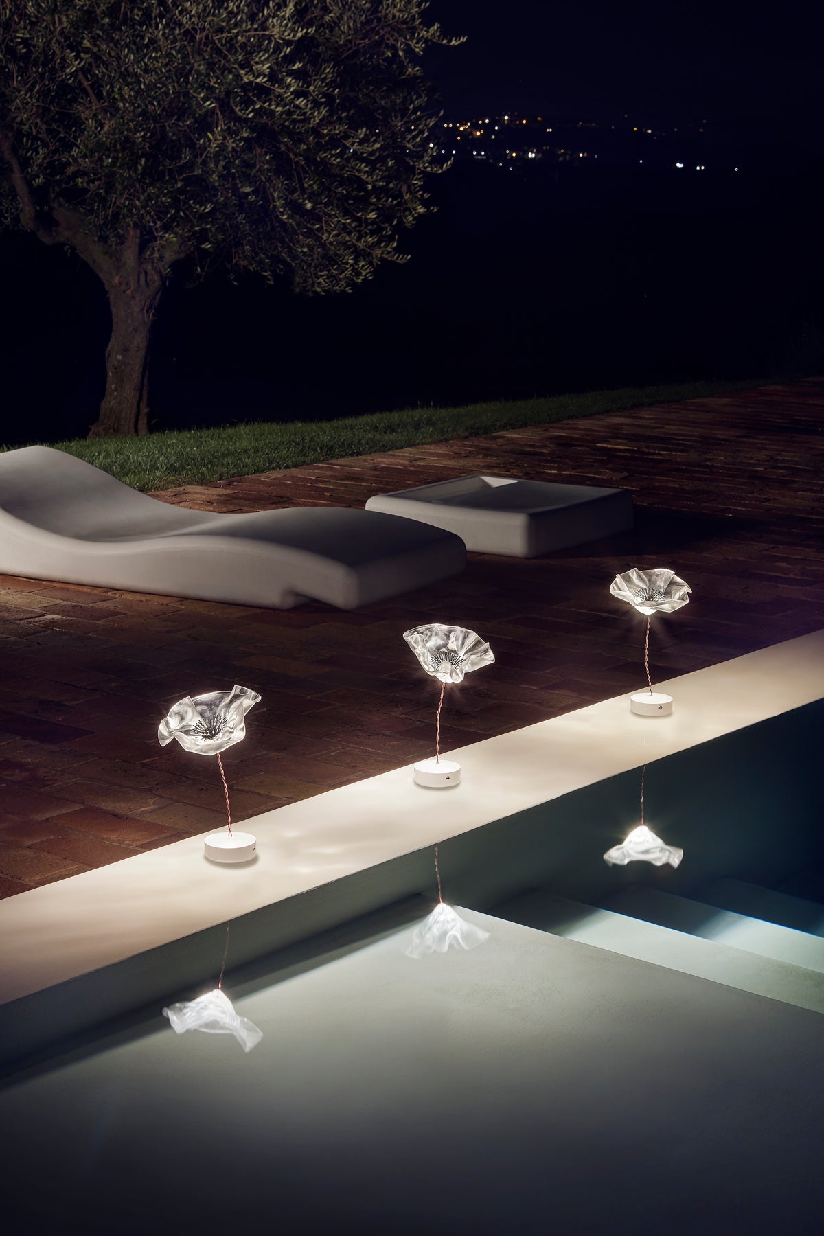 La Fleur Portable Table Lamp
