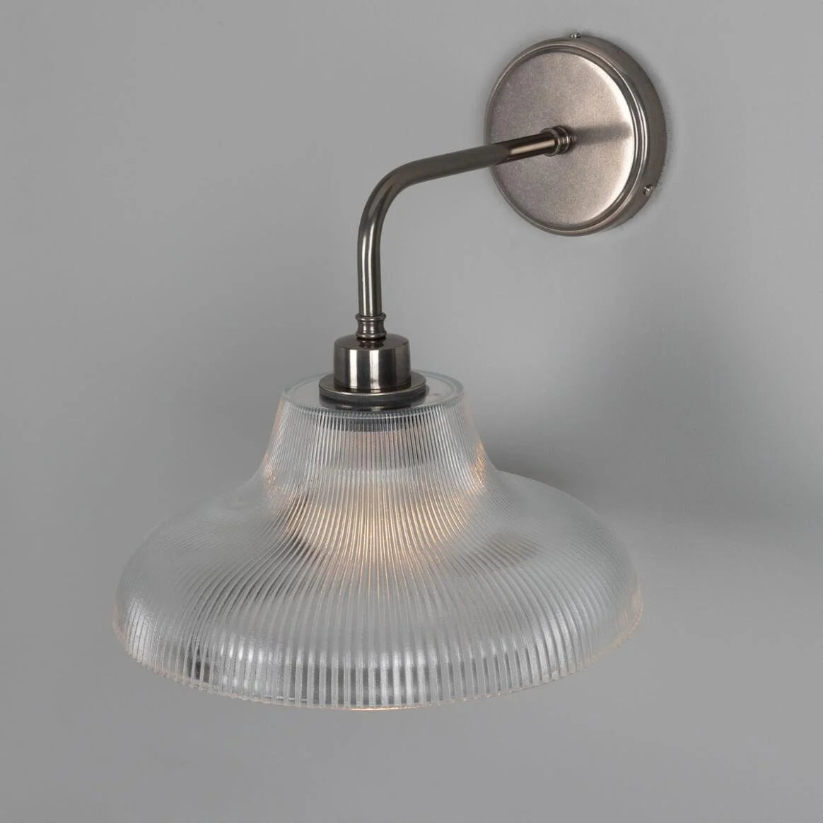 Mono Bathroom Vintage Railway Glass Wall Light IP65