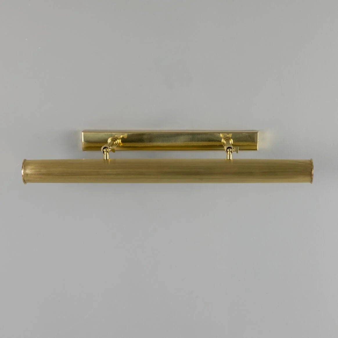 Cambridge Adjustable Reeded Brass Picture Light IP20